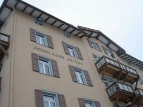 Hotel Bellaval St Moritz - Photo3