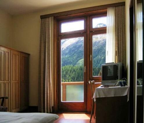 Hotel Bellaval St Moritz - Photo5