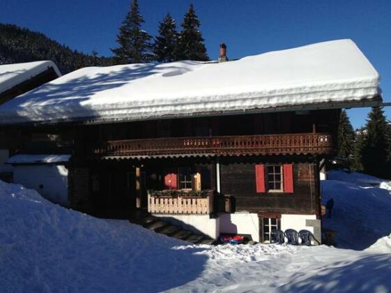 Chalet Cergnat Bed and Breakfast