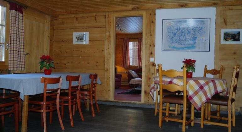 Chalet Cergnat Bed and Breakfast - Photo3