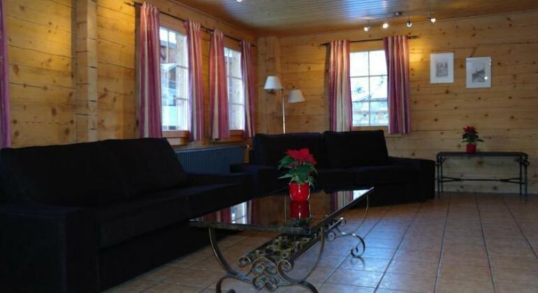 Chalet Cergnat Bed and Breakfast - Photo4