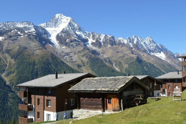 Alpine Village Resort Wiler
