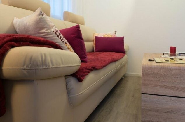 Amara Zermatt - Photo3