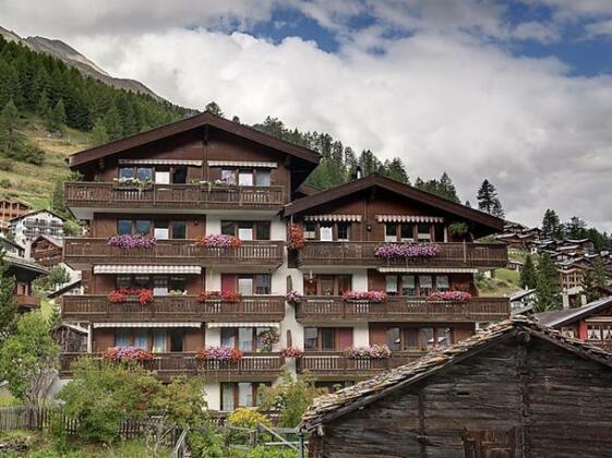 Haus Domino - Photo2