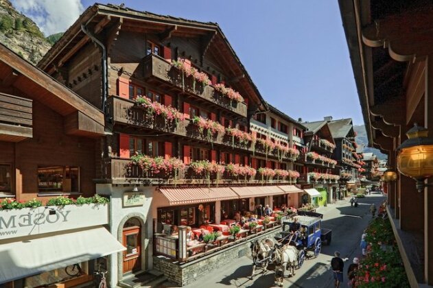 Hotel Derby Zermatt - Photo2