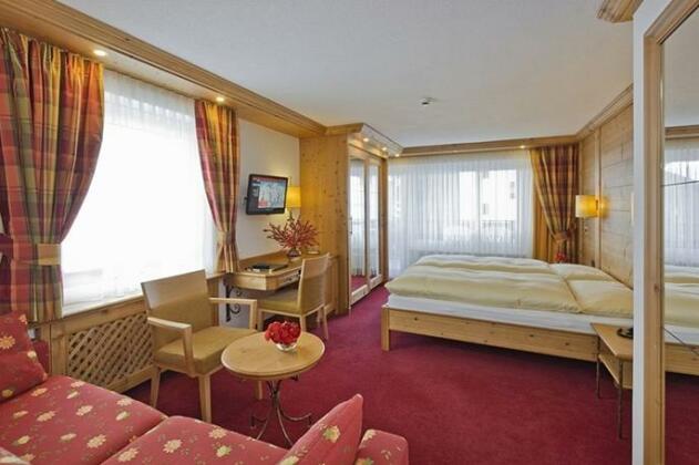 Hotel Holiday Zermatt - Photo3