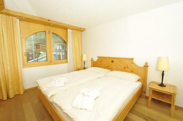 La Boheme Apartments Zermatt - Photo4