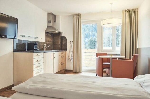Solaria - One Bedroom No 28 - Photo2