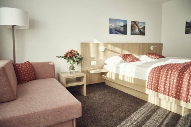 Solaria - One Bedroom No 28 - Photo3