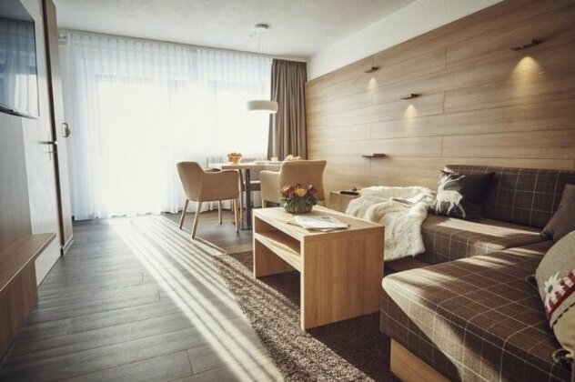 Solaria - One Bedroom No 28 - Photo5