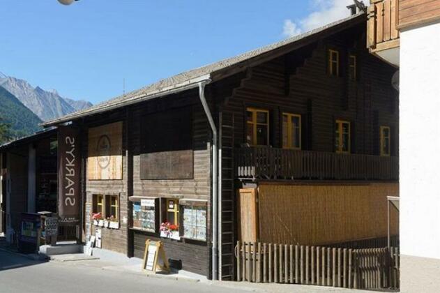 The Matterhorn Hostel Zermatt - Photo2