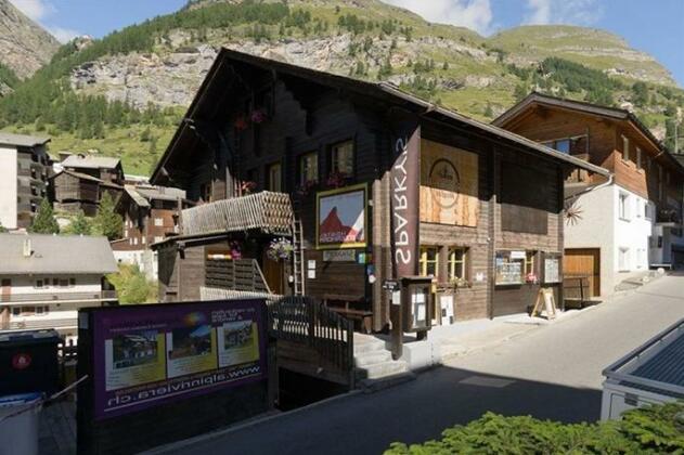 The Matterhorn Hostel Zermatt - Photo4