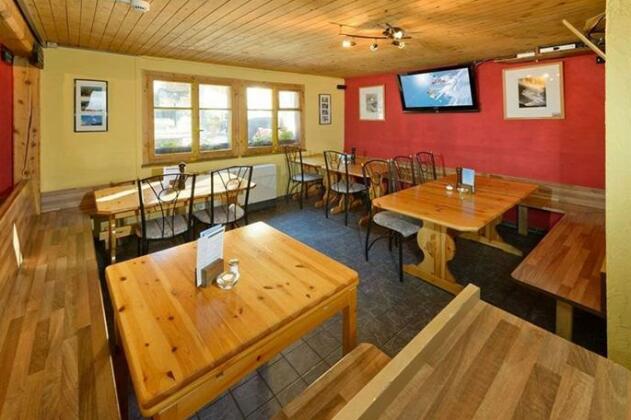 The Matterhorn Hostel Zermatt - Photo5