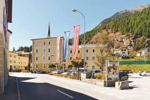 Hotel Baer & Post Zernez - Photo2