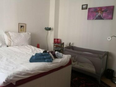 2comfort Bedrooms 5min Walk From Main Station