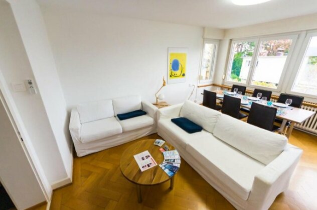 Sunny and quiet apartment 20 min from Zurich Main Station - Photo5
