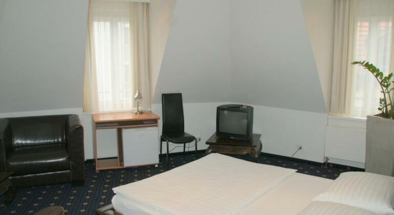 Trip Inn Zurich Hotel - Photo4