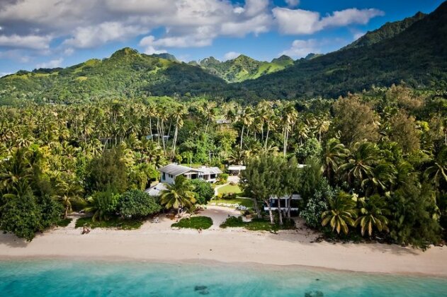 Aroa Beachside Inn - Photo2