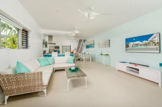 Crystal Blue Lagoon Villas - Photo3