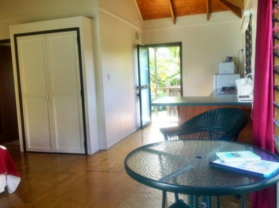 Muri Beach Cottages - Photo2