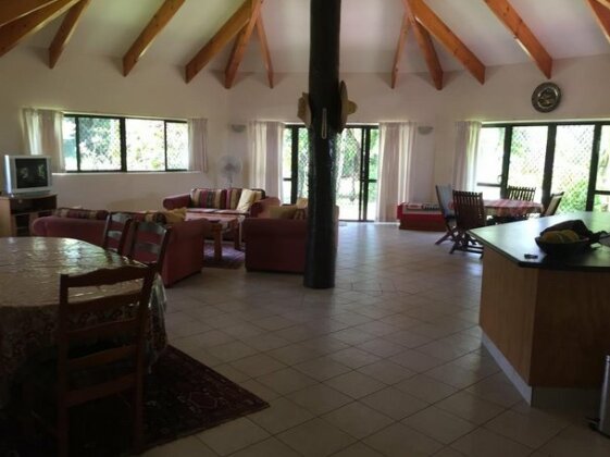 Muri Beach Holiday Homes - Photo2