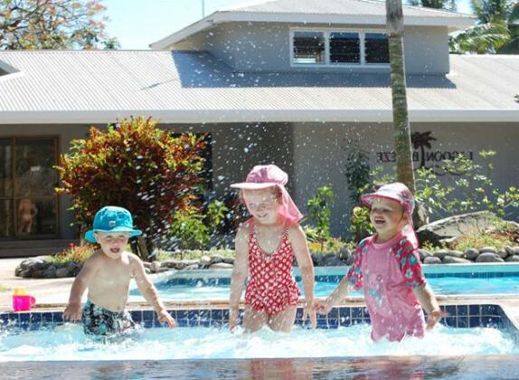 Lagoon Breeze Villas - Photo2