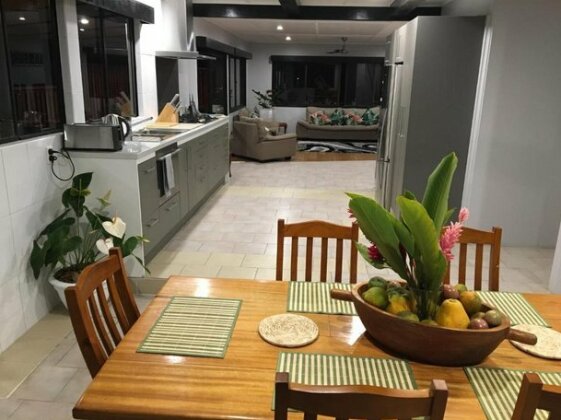 Nevaeh Holiday Home - Photo4
