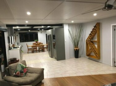 Nevaeh Holiday Home