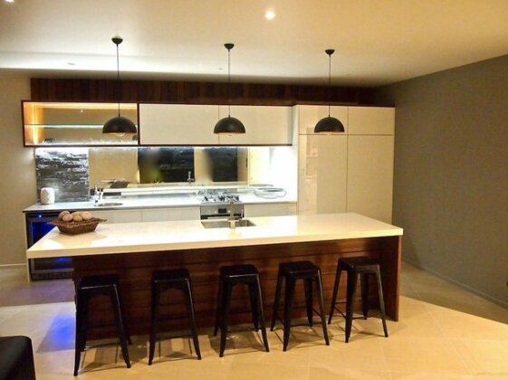 Pacific Palms Luxury Villa - Photo4