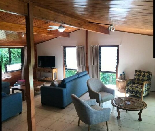 Vast home tranquil location Pacific views 1 - Photo3