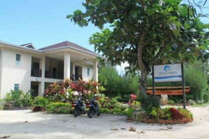 Moana Sands Beachfront Hotel & Villas