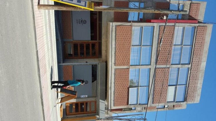 Photo 3