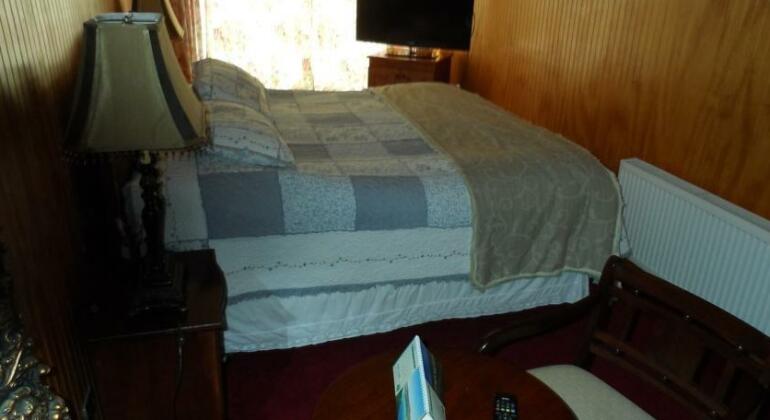 Hostal Espanol Coyhaique - Photo4