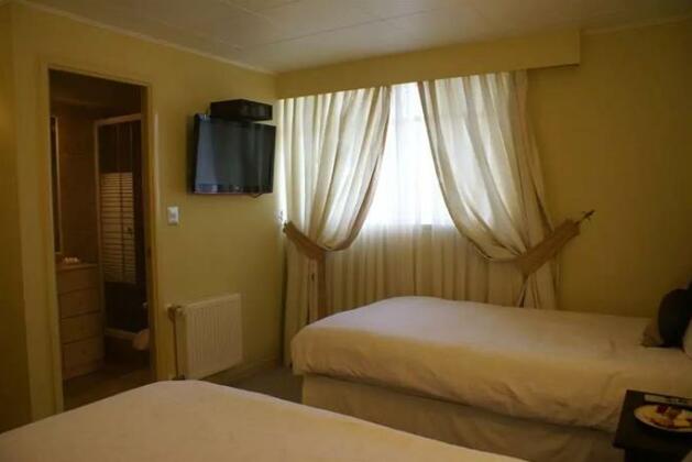 Hotel Baviera Parral - Photo4
