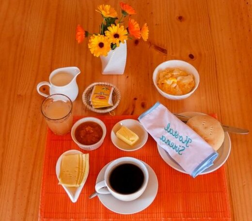 Hostal Sirena - Photo2