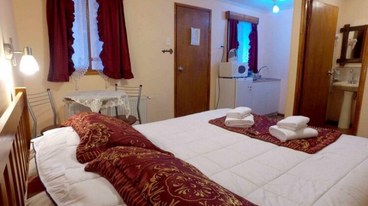 Hostal Victoria Punta Arenas - Photo4