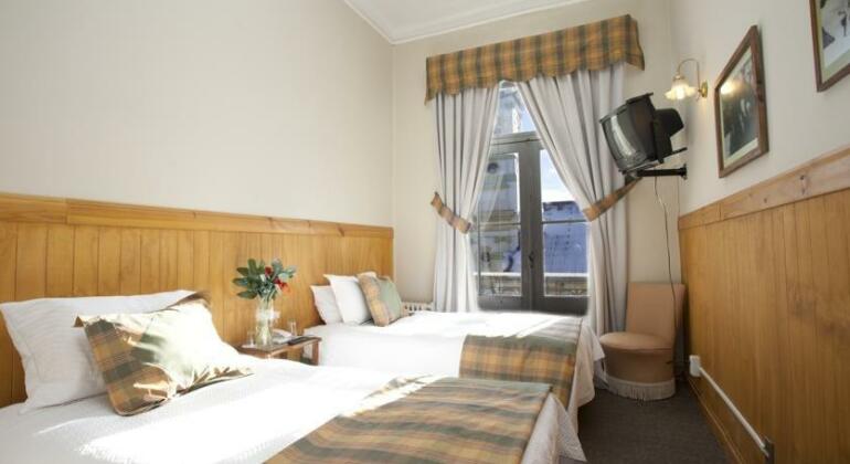 Hotel Plaza Punta Arenas - Photo4