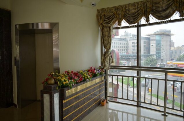 Hotel 198 - Photo2