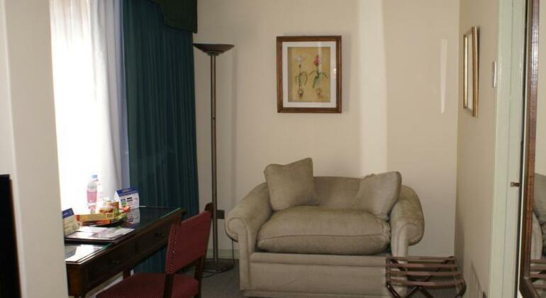 Hotel Los Espanoles - Photo5