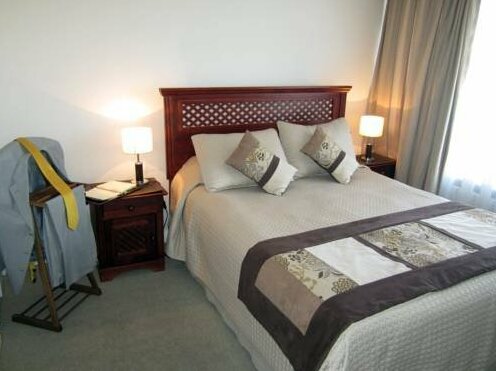 Lobato Apartments - Photo4