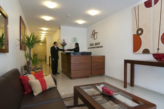Park Plaza Apart Hotel - Photo2