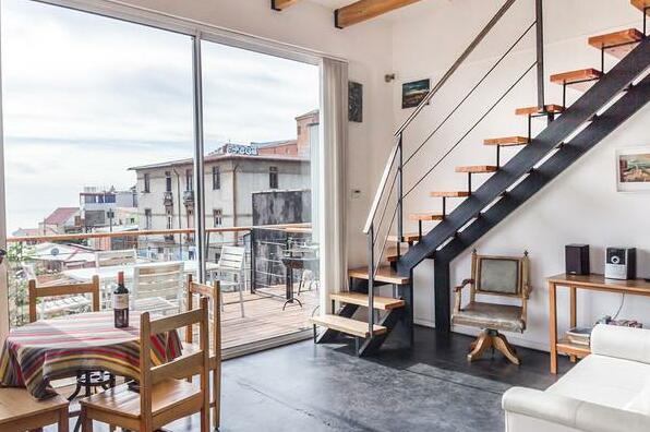 New Duplex apartment cracking views - Photo2