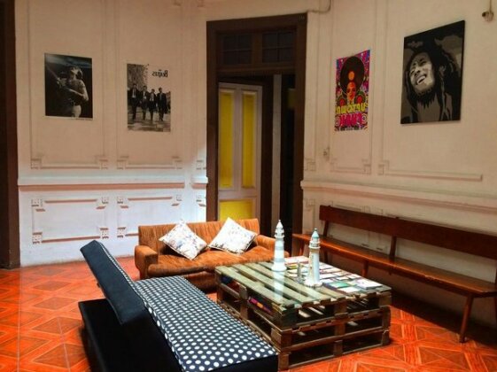 Roots Hostel Valparaiso - Photo2