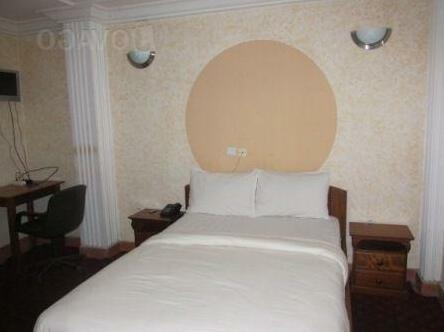 Ambit Hotel - Photo2