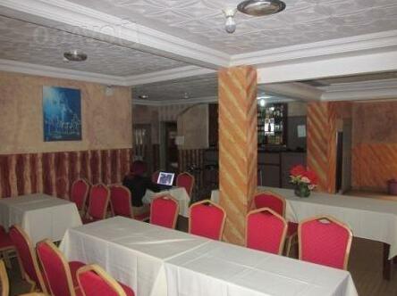 Ambit Hotel - Photo4
