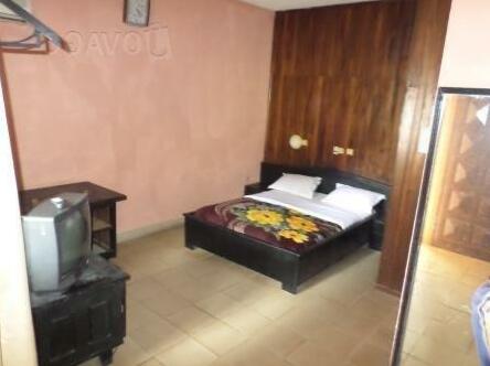 Phoenix Palace Hotel Bertoua - Photo3