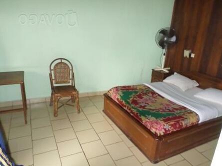 Phoenix Palace Hotel Bertoua - Photo5
