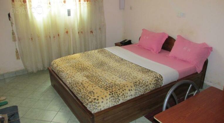 Hotel Des Amities - Photo4