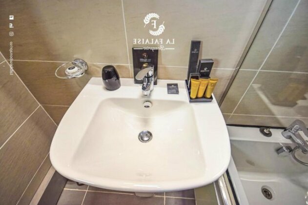 Hotel La Falaise Bonapriso - Photo3