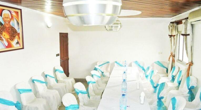 Hotel La Renardiere Douala - Photo4